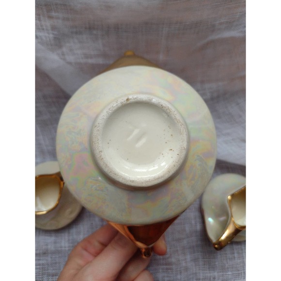 1960s Pearl China Co. Pearlescent Cream & Sugar Set - Picture 5 of 6